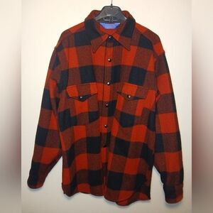 Vintage Pendleton Large Mens Red Black Buffalo Plaid 100% Virgin Wool Jacket